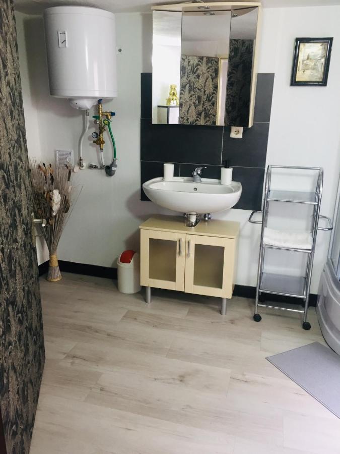 Monteurwohnung, 2 Zimmer, Kueche,Bad Staufenberg  외부 사진